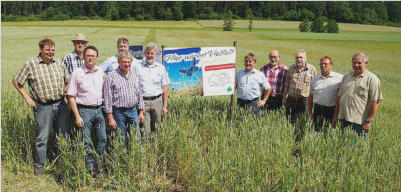  "(v.l.n.r.) Jens-Martin Keim (Landwirt aus Gehrenberg), Peter Hammerl (Betriebsleiter Kramerbruhof Pfaffenhofen), Herbert Lindrfer (Bezirksrat Mittelfranken), Patrick Ruh (1. Brgermeister Stadt Feuchtwangen), Karl Beck (Landwirt aus Neuses), Kurt Unge